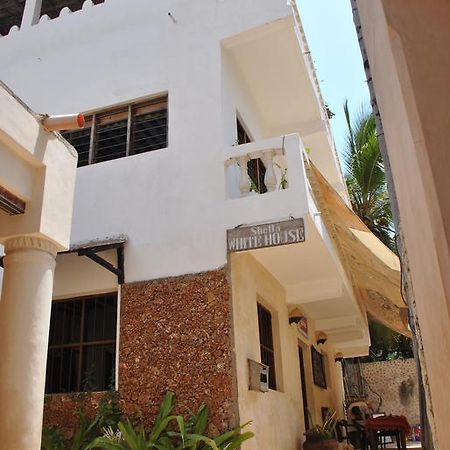 Shella White House Bed & Breakfast Lamu Bagian luar foto