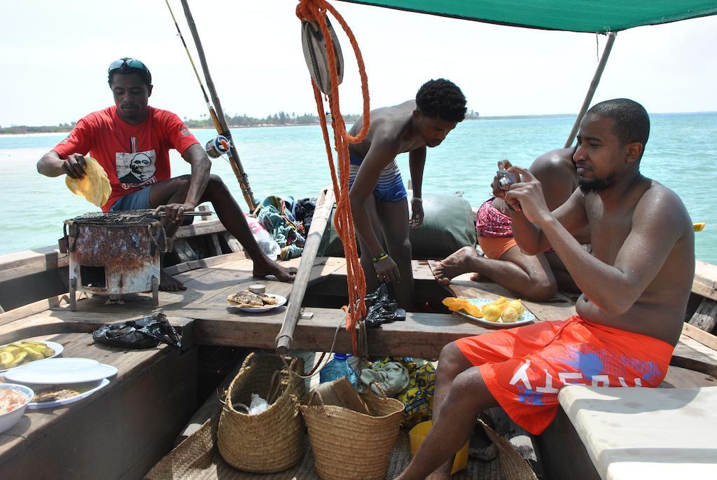 Shella White House Bed & Breakfast Lamu Bagian luar foto