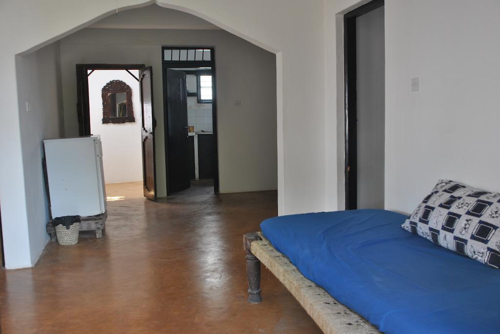 Shella White House Bed & Breakfast Lamu Bagian luar foto