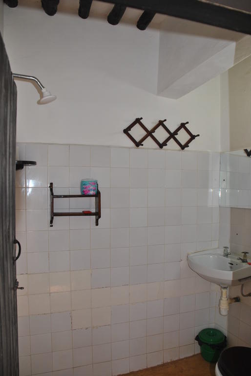 Shella White House Bed & Breakfast Lamu Bagian luar foto