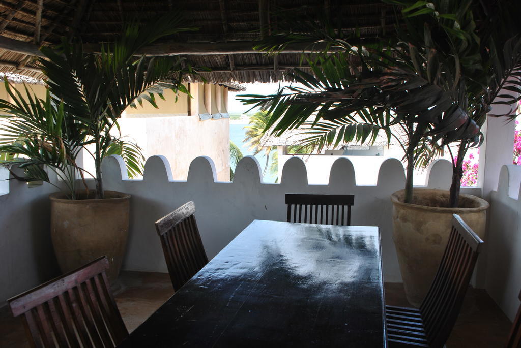 Shella White House Bed & Breakfast Lamu Bagian luar foto